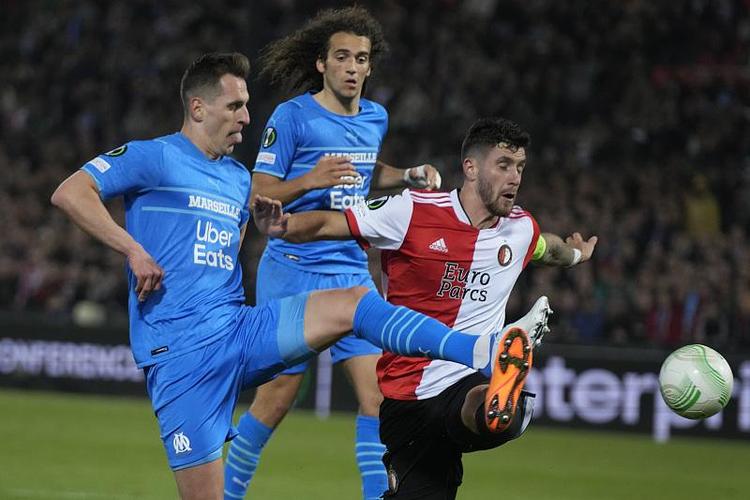 但随着比赛 但随着比赛