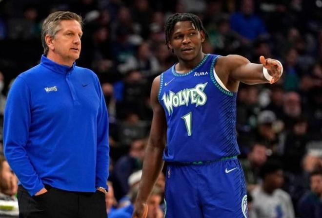 西蒙尼在马 西蒙尼在马