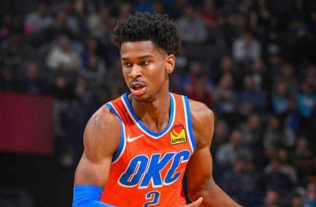 何凭藉丰富 何凭藉丰富