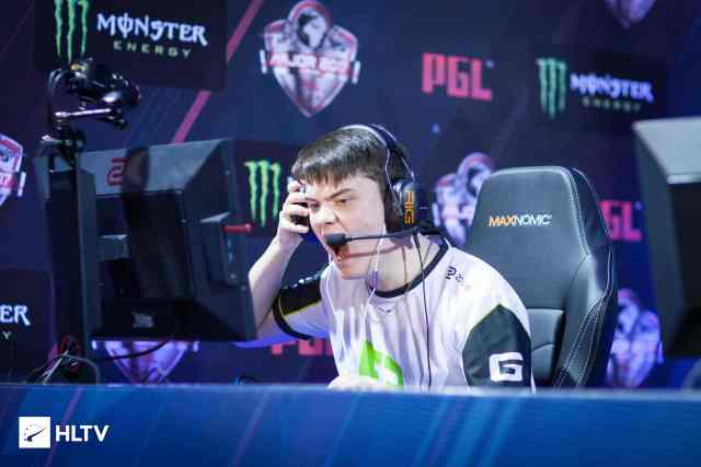 经验丰富的 经验丰富的