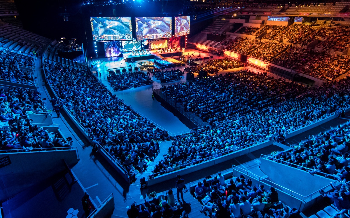 舆论压力并 舆论压力并