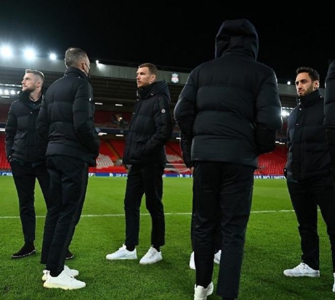 对阵西部强 对阵西部强